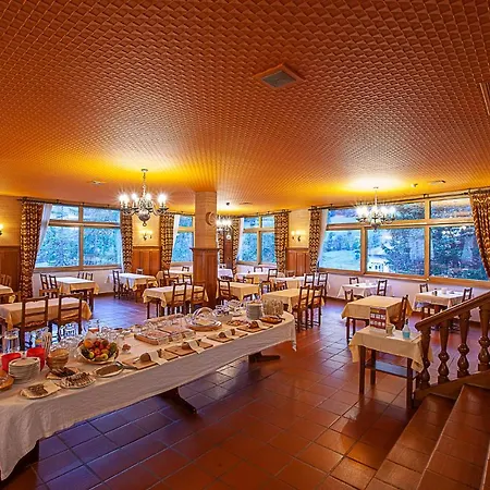 아스토리아 3* 로이커바드