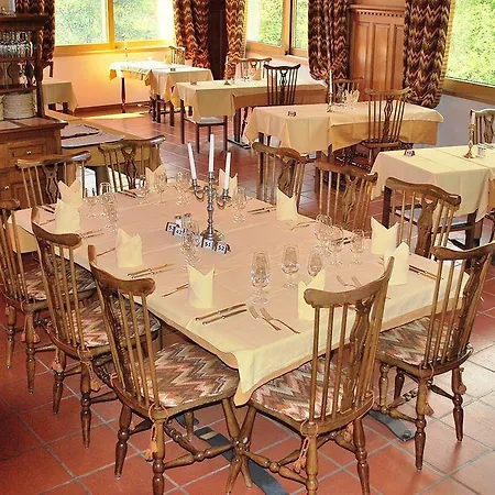 아스토리아 호텔 3*