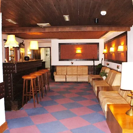 아스토리아 3* 로이커바드