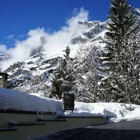 아스토리아 로이커바드