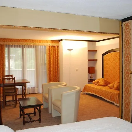 Astoria Hotel 3*
